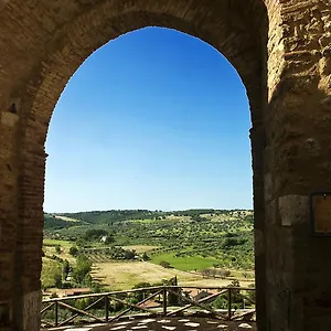 Delle Mura Anna De Croy Magliano in Toscana