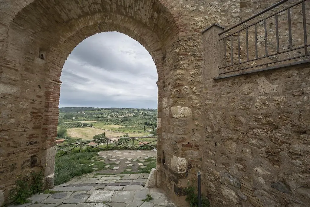 Affittacamere Giusti Magliano in Toscana 0*,  Italy